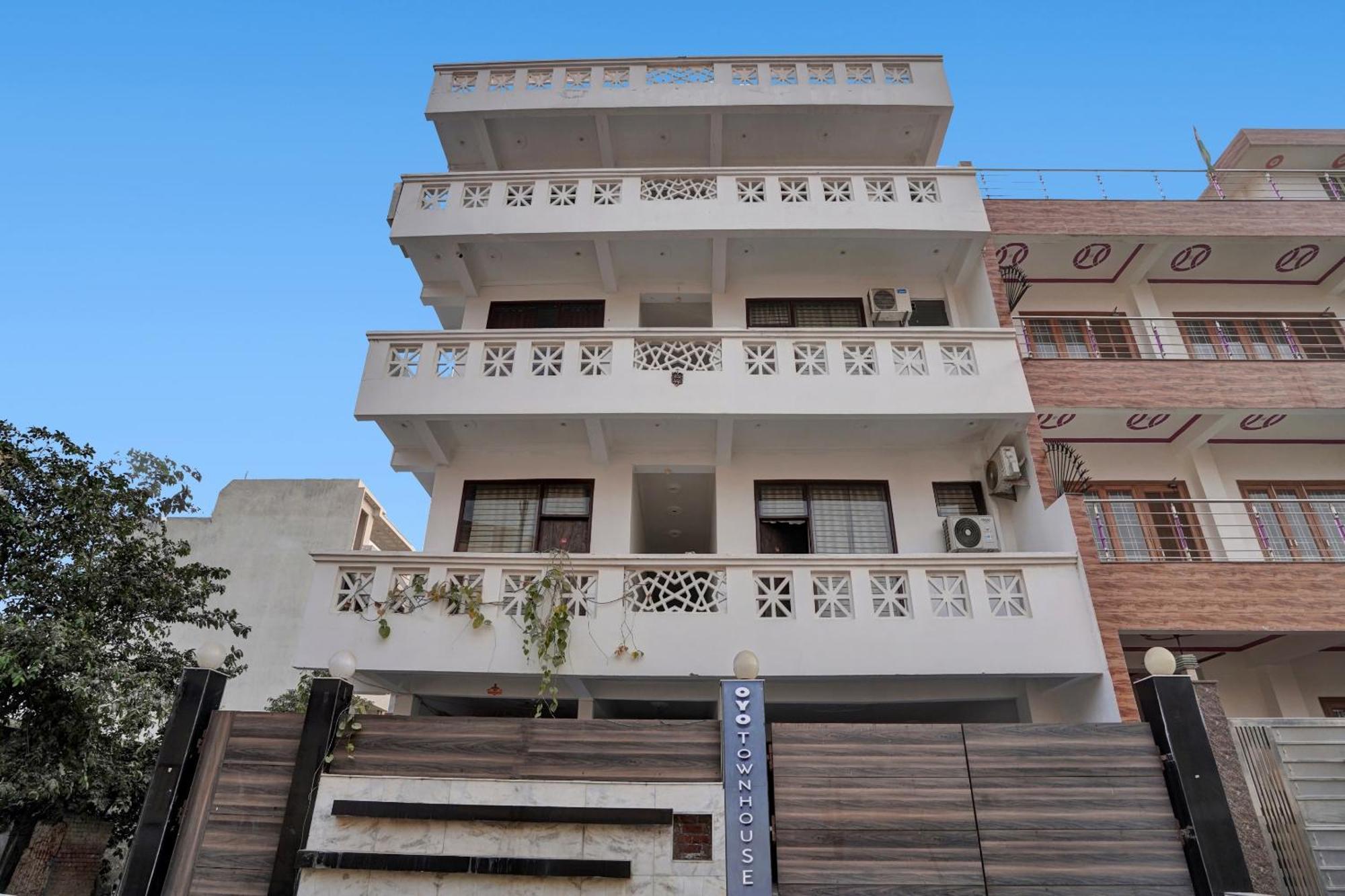 Collection O Samira Residency Near Botanic Garden Of Indian Republic Hotell Noida Eksteriør bilde
