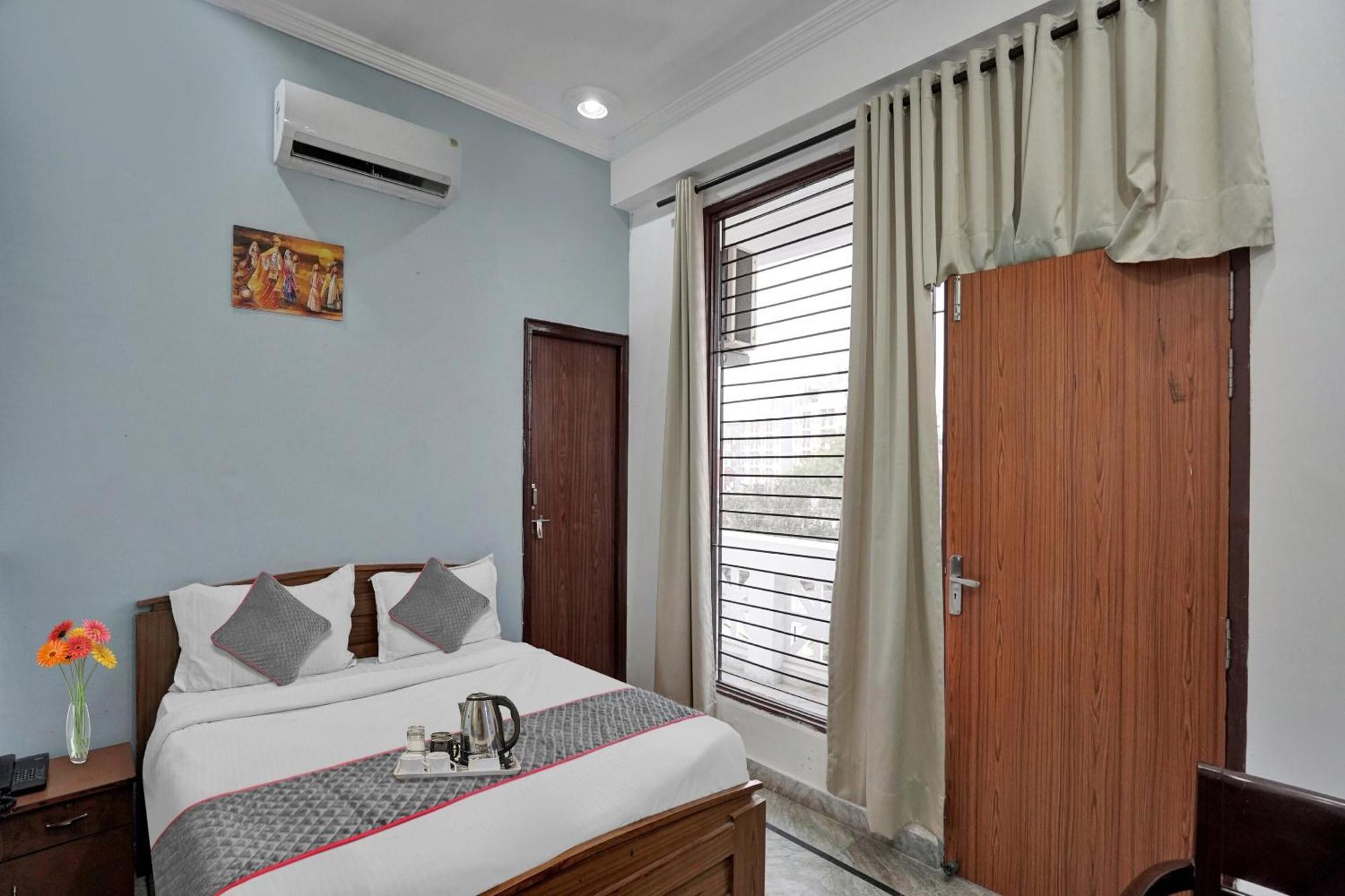 Collection O Samira Residency Near Botanic Garden Of Indian Republic Hotell Noida Eksteriør bilde