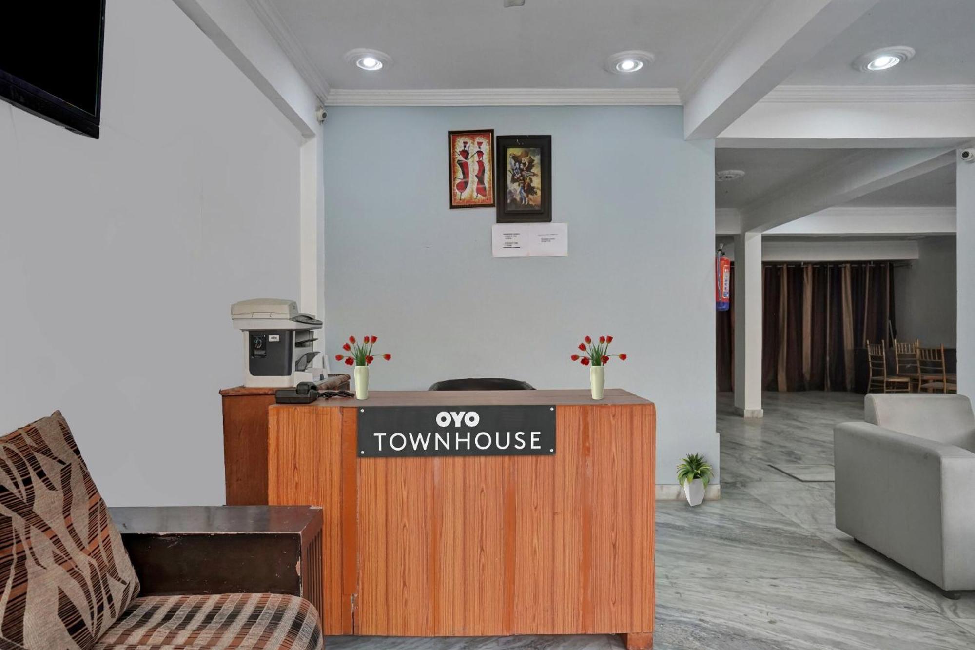 Collection O Samira Residency Near Botanic Garden Of Indian Republic Hotell Noida Eksteriør bilde