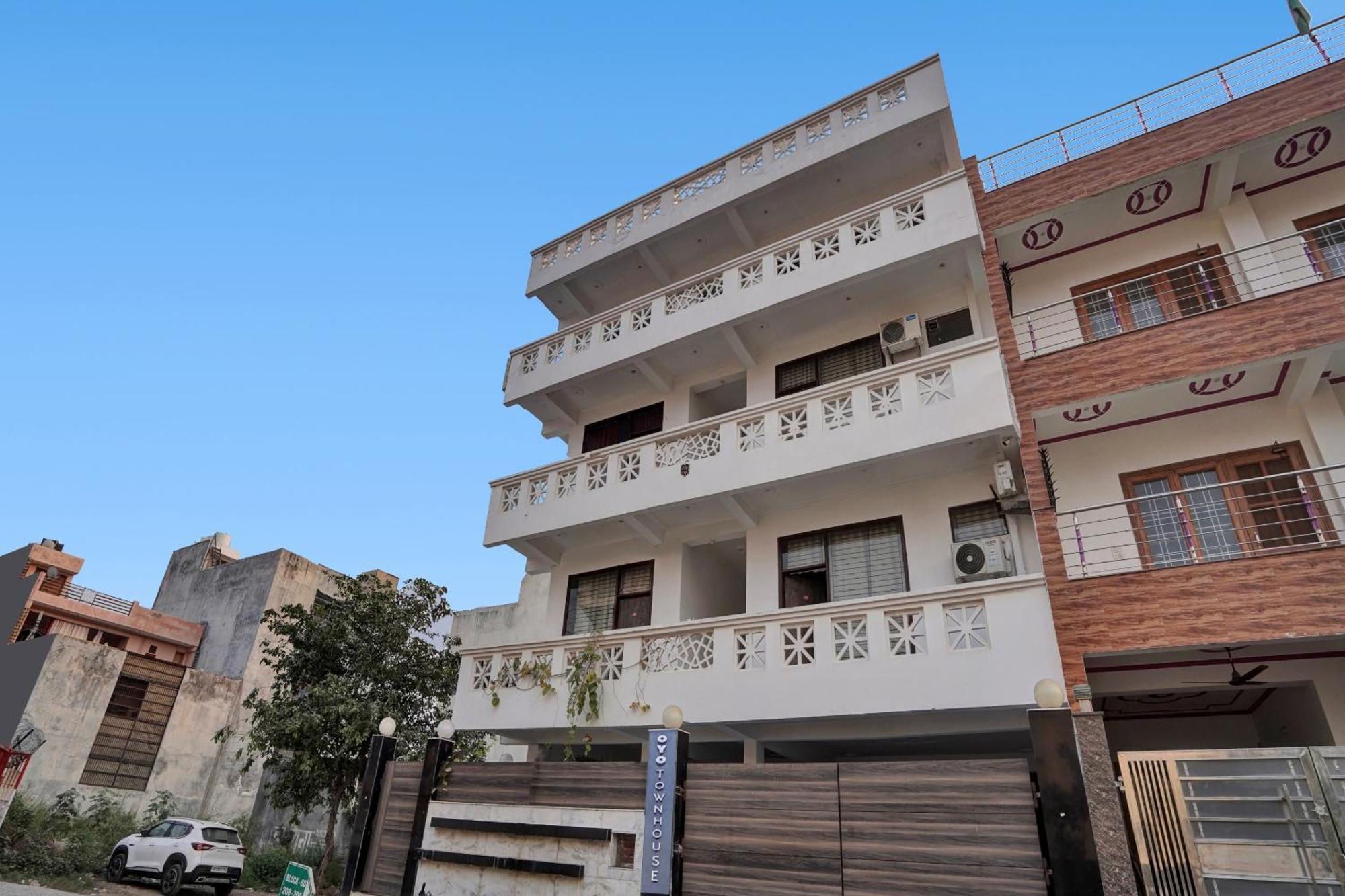 Collection O Samira Residency Near Botanic Garden Of Indian Republic Hotell Noida Eksteriør bilde